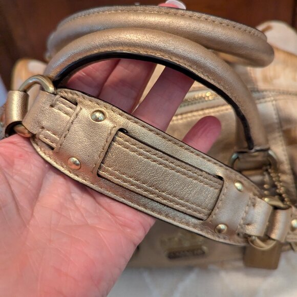 Coach Madison Audrey Signature Monogram - Picture 9 of 13